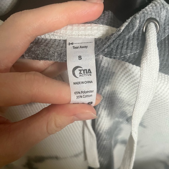Zyia Gray Hendrix Thermal Waffle Hoodie - Size Small - Picture 3 of 3